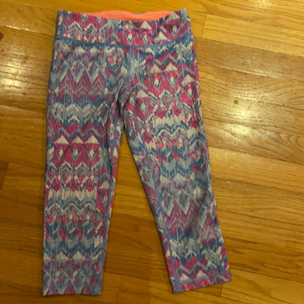 Ivivva cropped leggings.  Size 10.